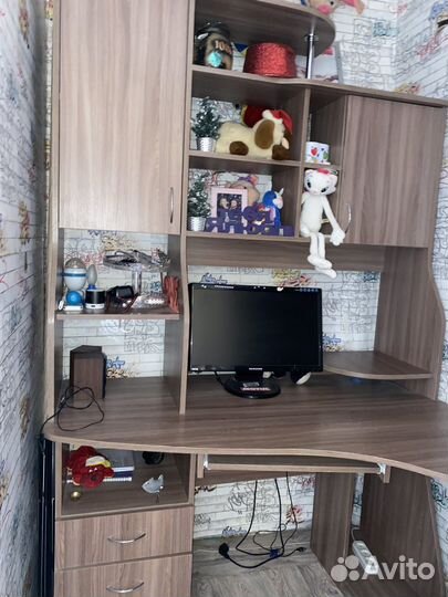 Компьютерный стол
