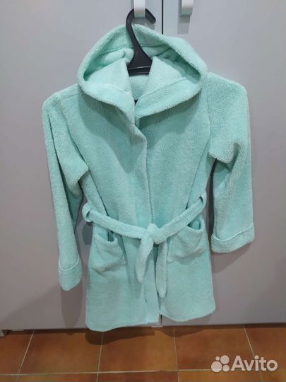 Халат махровый женский с капюшоном