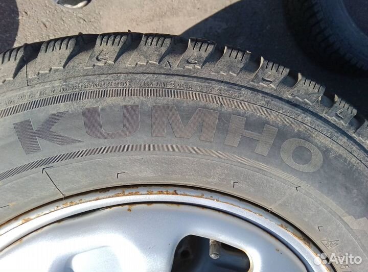 Колесо в сборе Kumho I'zenwis KW22 215/65 R16 98T