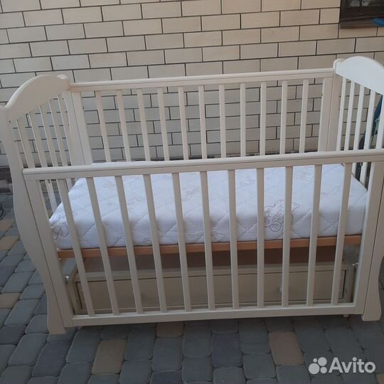 Детская кроватка лель