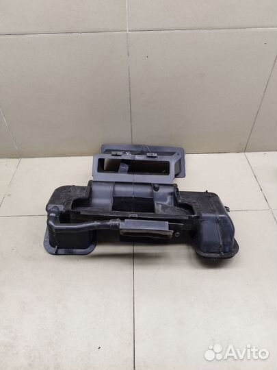 Воздухозаборник (внутри) X-Trail (T30) 2001-2006