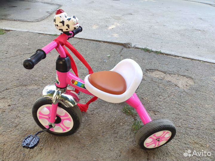 Трехколесный велосипед чижик