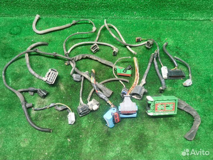 Фишки (разъемы) электропроводки двигателя Volvo