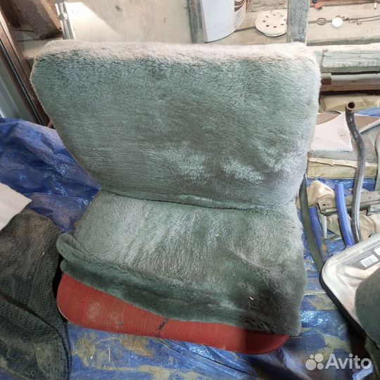 Передние сиденья газ 24