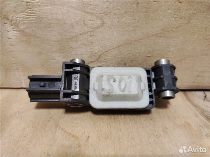 Датчик удара Audi A4 B7