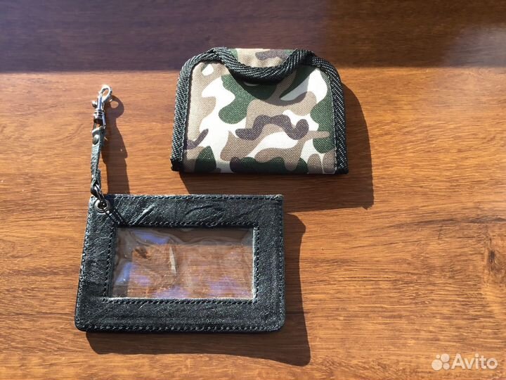 Чехол / бейдж нат.кожа на карабине, кошелек