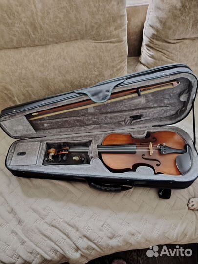 Продам скрипку 1/2