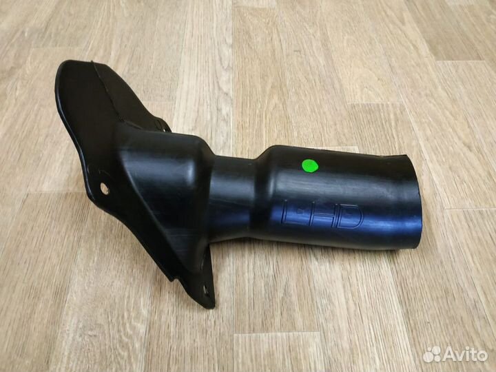 Пыльник рулевой колонки Nissan Primera P11