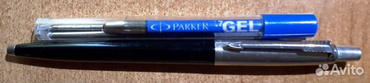 Шариковая ручка- 