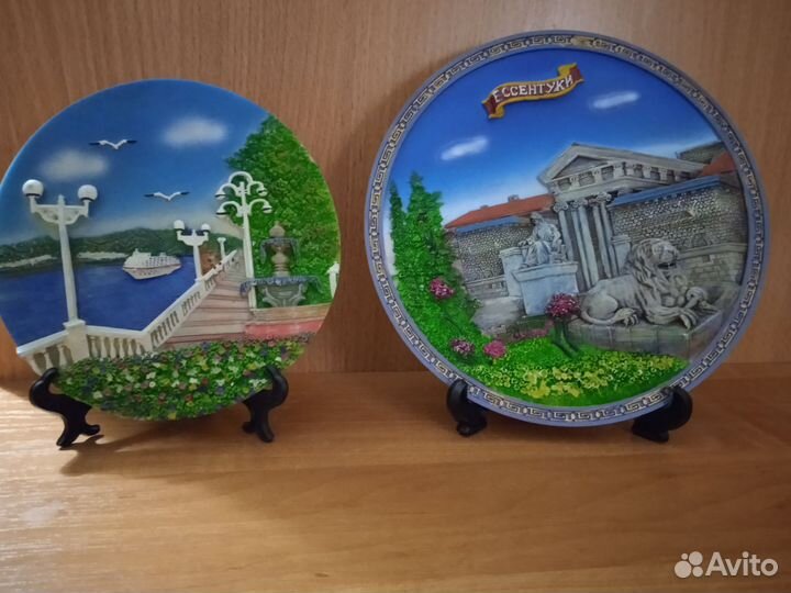 Сувенирные тарелки