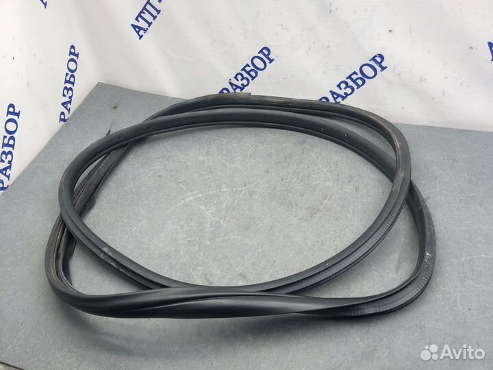 Зад лев уплотнитель Лансер 10