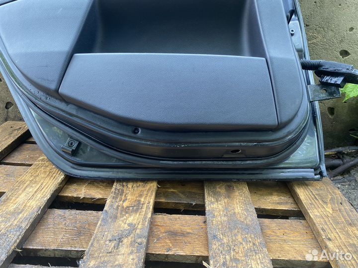 Задняя левая дверь BMW e60/61