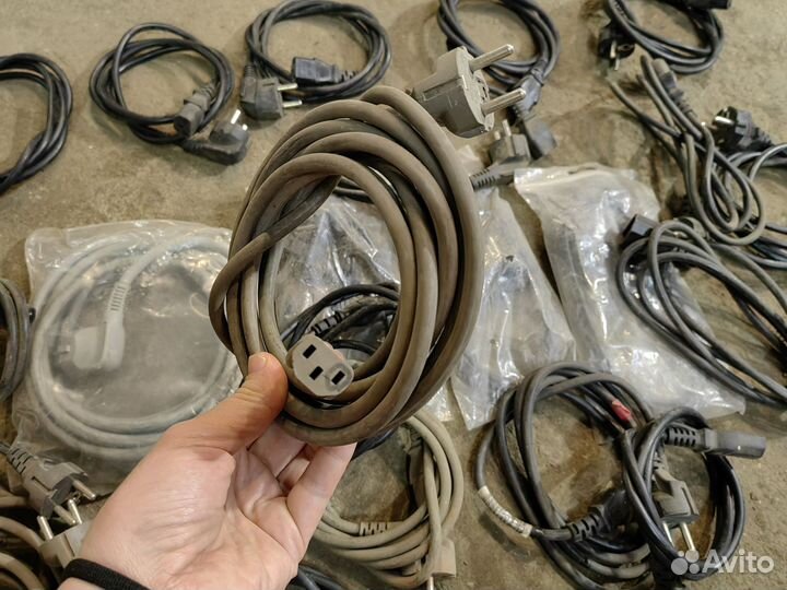 Сетевой кабель с вилкой