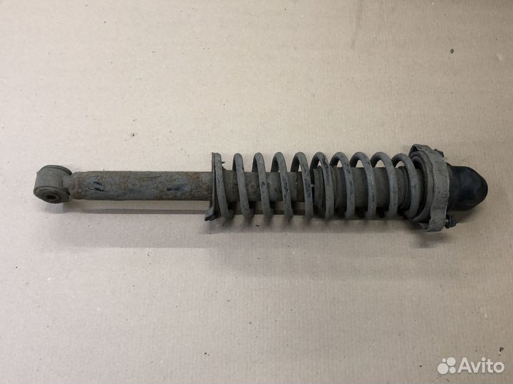 Стойка задняя Мицубиси Каризма