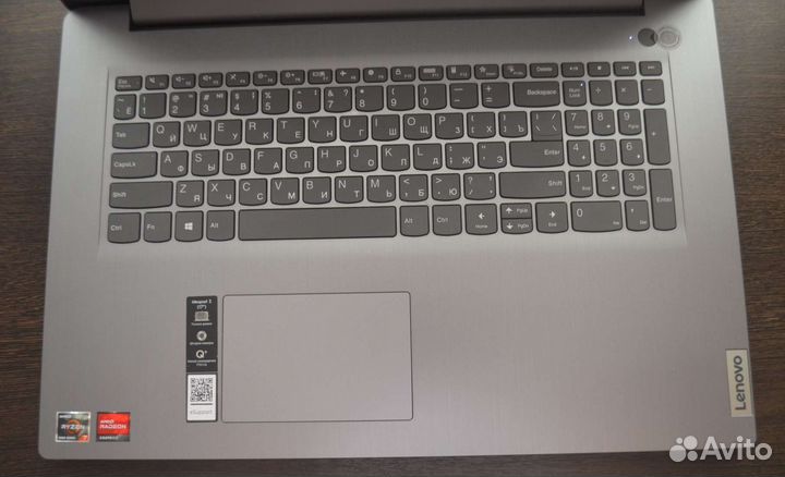 Ноутбук lenovo