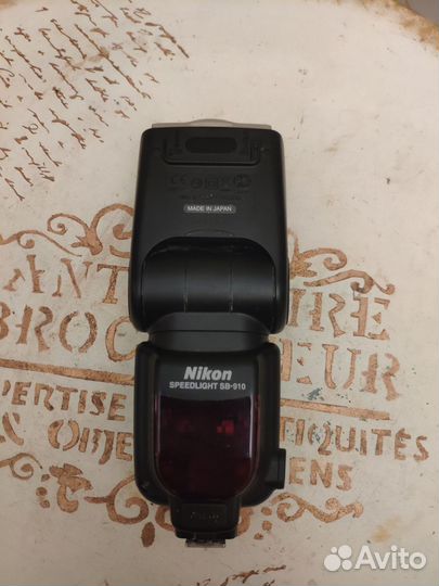 Вспышка камеры Nikon speedlihgt sb-910