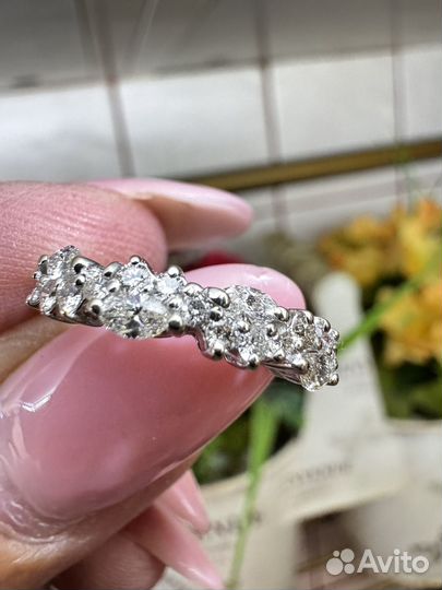 Золотое кольцо с бриллиантами 0.44 карата