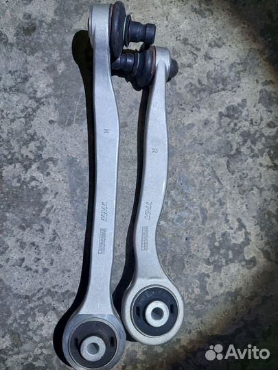 Рычаги правые передние верхние на ауди А6 С6