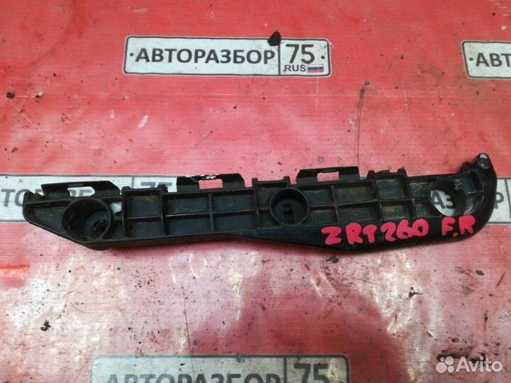 Крепление бампера переднее правое Toyota Premio