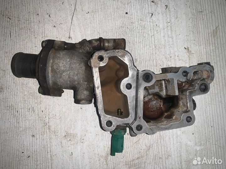 Корпус термостата Peugeot 206 1 2007