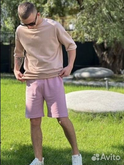 Модель для рекламы одежды