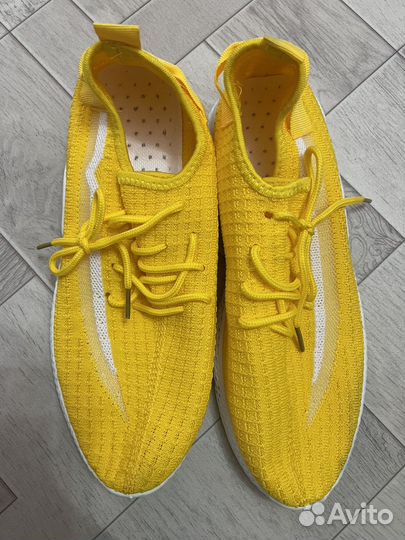 Продам кроссовки