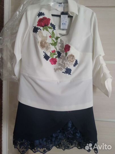 Костюм женский,юбка и блузка