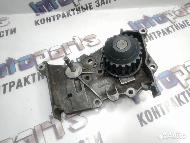 Помпа Renault Sandero 1 K7M 2010