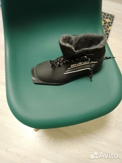Лыжные ботинки классические