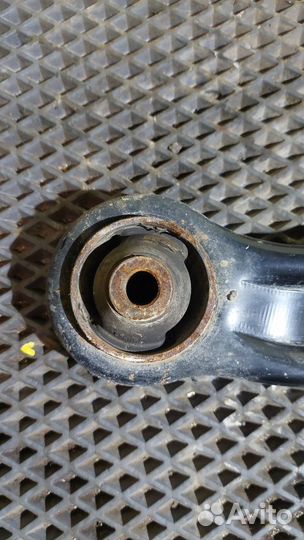 Рычаг передний левый Suzuki Grand Vitara