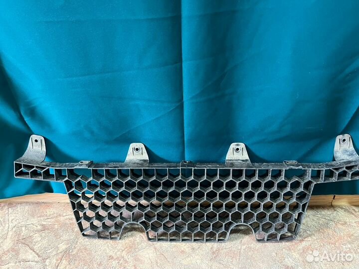 Усилитель переднего бампера LADA Vesta