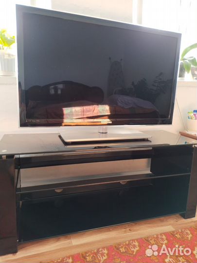 Тумба под телевизор