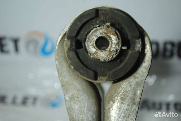 Рычаг передний верхний левый Mercedes W211