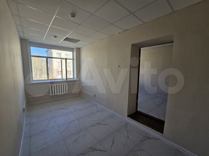 Офис, 33.5 м² с отдельным входом