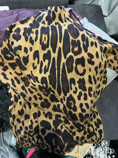 Свитер женский с принтом