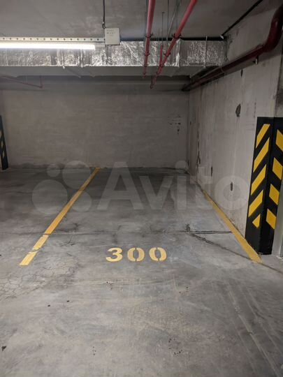 Машиноместо, 13 м²