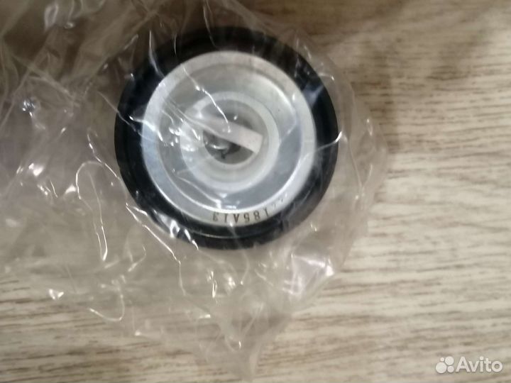 Ролик ремня генератора с кондеем на рено логан