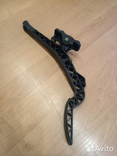 Педаль газа Hyundai Sonata седан G4GC 2008