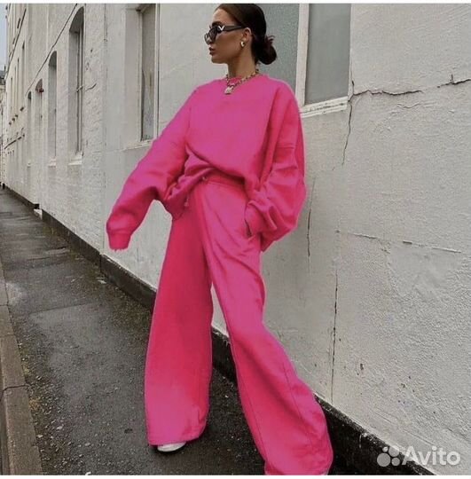 Костюм женский
