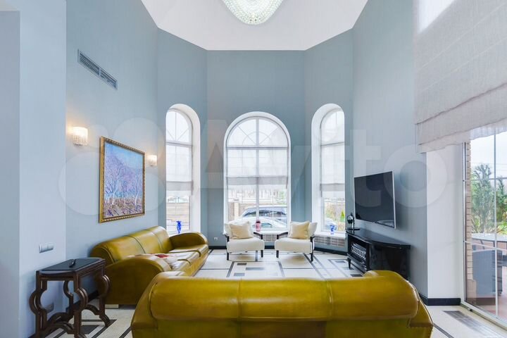 Дом 430 м² на участке 16 сот.