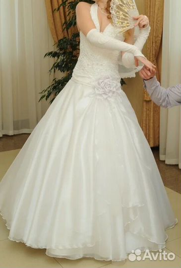 Свадебное платье 44 46 бу