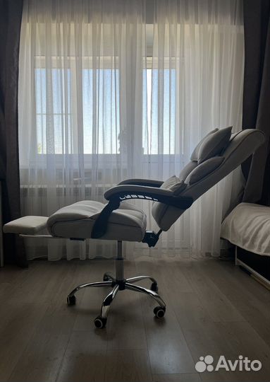 Компьютерное кресло