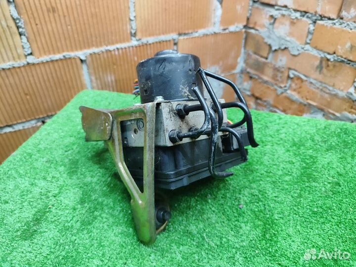 Блок ABS Volkswagen Touareg 7L