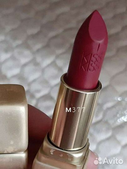 Помада матовая guerlain kiss kiss