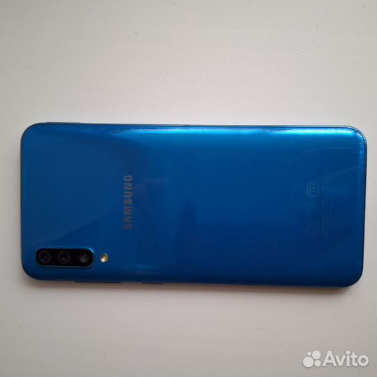 Samsung Galaxy A50, 4/64 ГБ