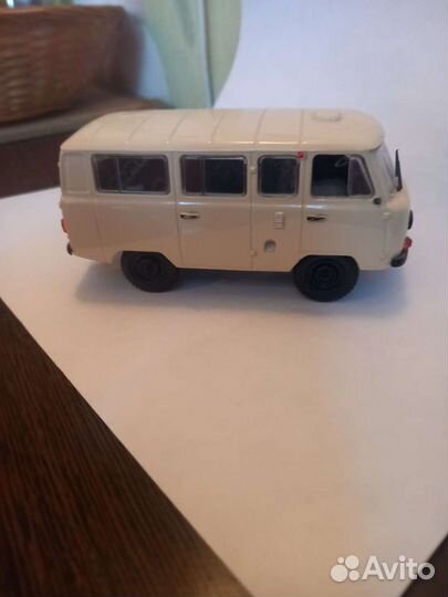 Масштабные модели 1 43 УАЗ