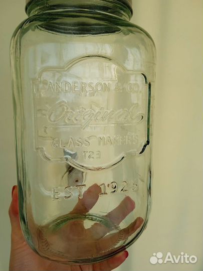 Лимонадница банка с краном