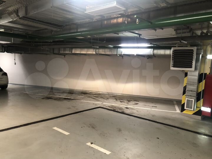 Машиноместо, 16 м²