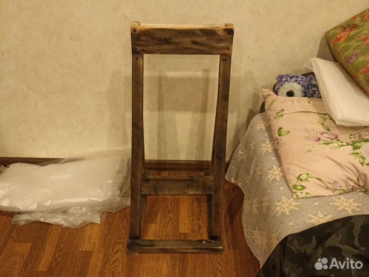 Подставка для лодочного мотора