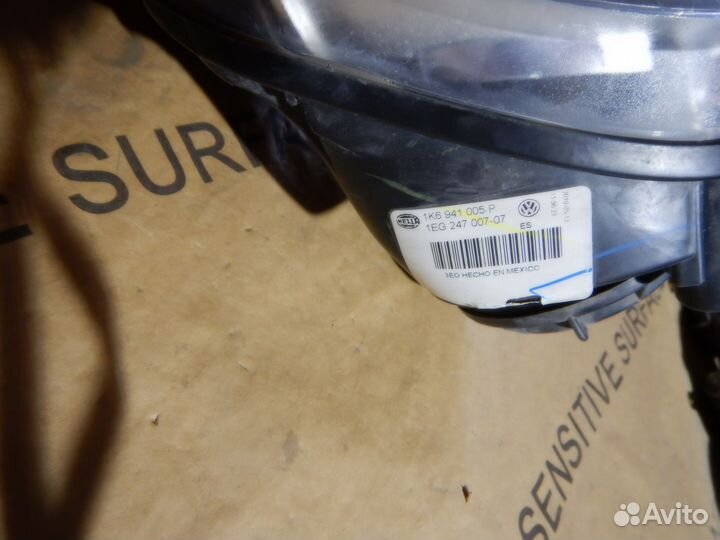 Фара левая Volkswagen Golf V / Jetta V